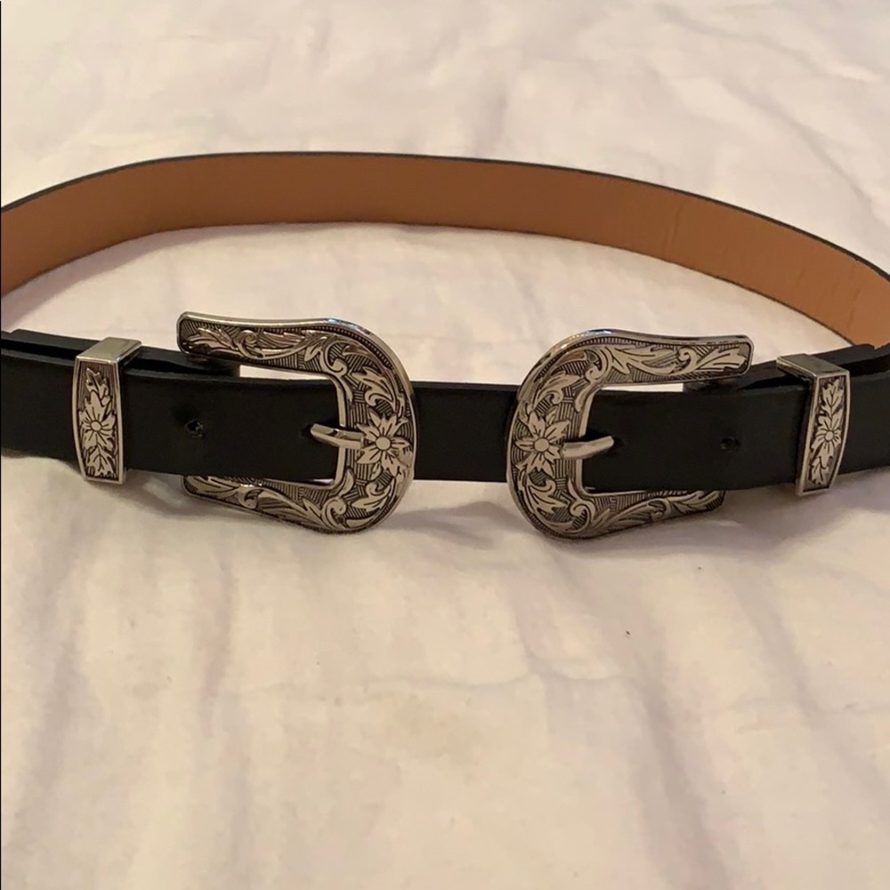 Double buckle belt.